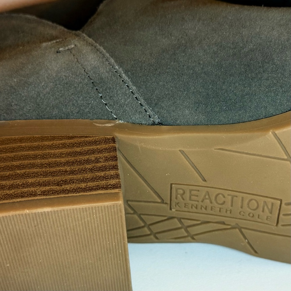 Kenneth Cole Charcoal Suede Ankle Booties.  US Women’s 11/ Men’s 9.5 NWOT - Picture 3 of 6
